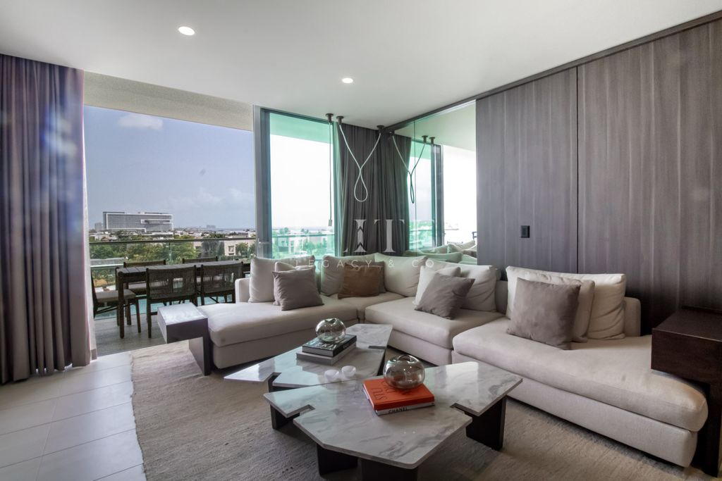 Property photo 3 of 34