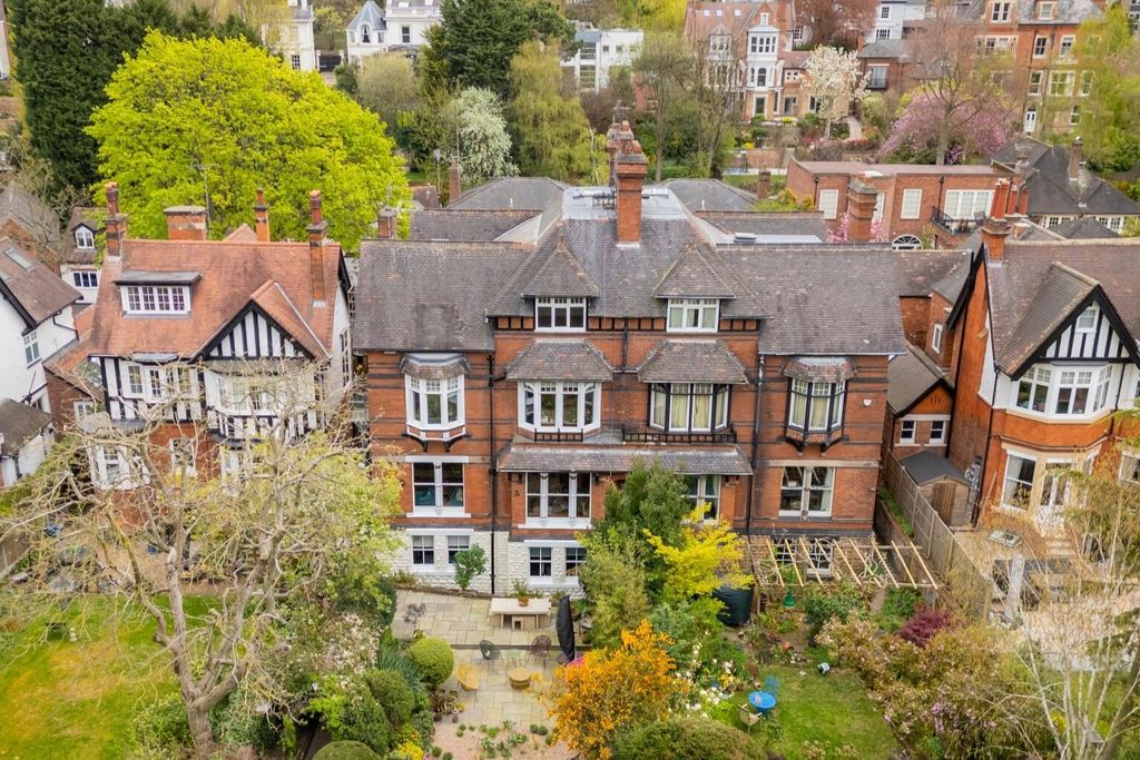 Property photo 1 of 17 Exterior