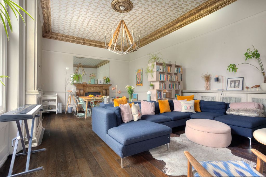 Property photo 1 of 27