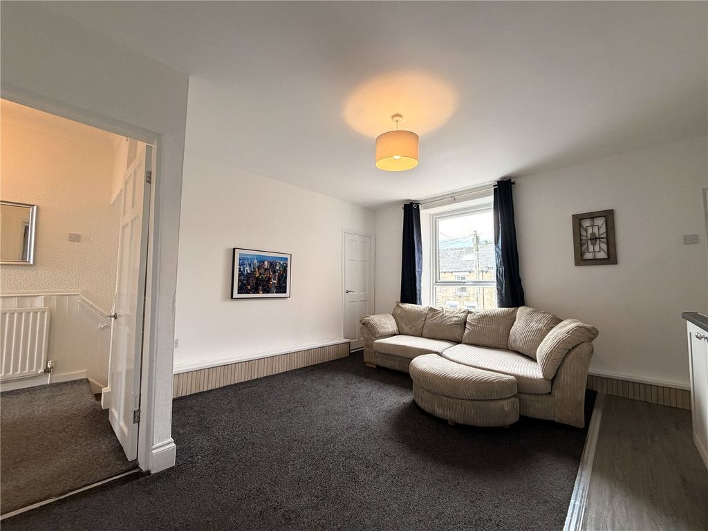 Property photo 2 of 12 Picture No. 04