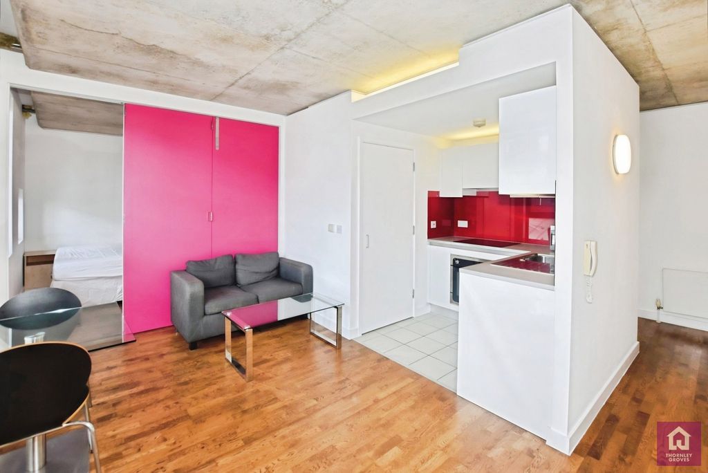 Property photo 2 of 8 Pbox-Img.Jpg