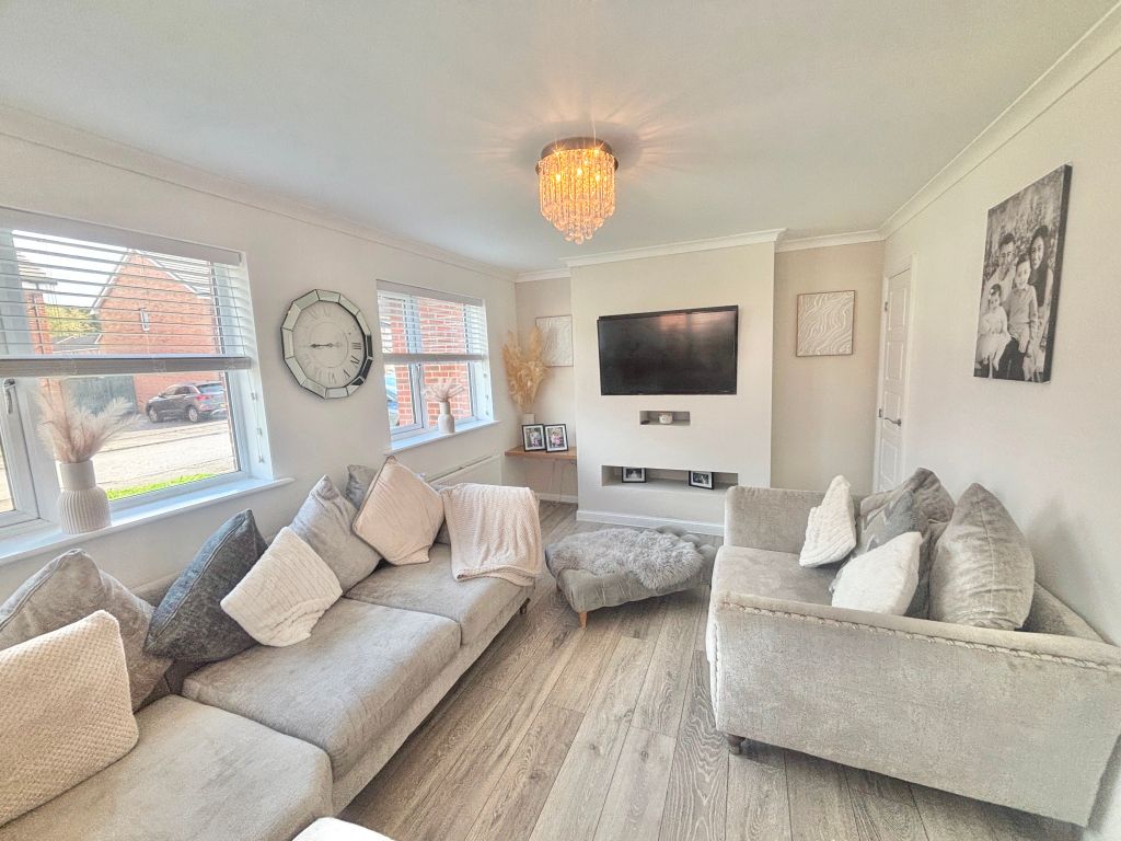 Property photo 2 of 34