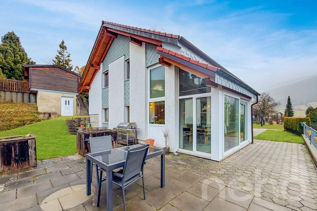 Property photo 1 of 12