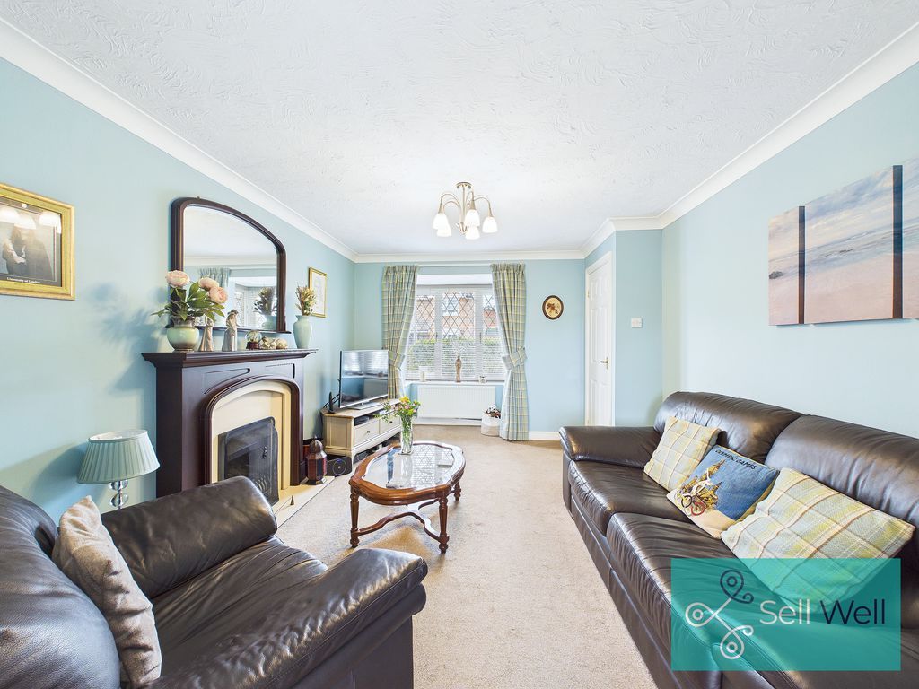 Property photo 2 of 28 Lounge