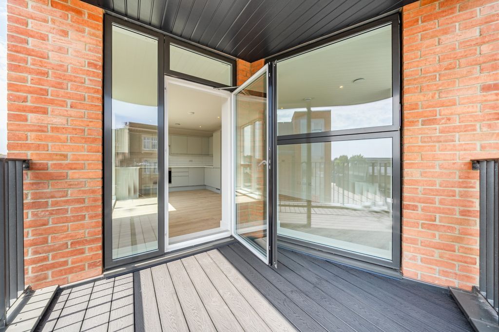 Property photo 2 of 14 1166423 (18)