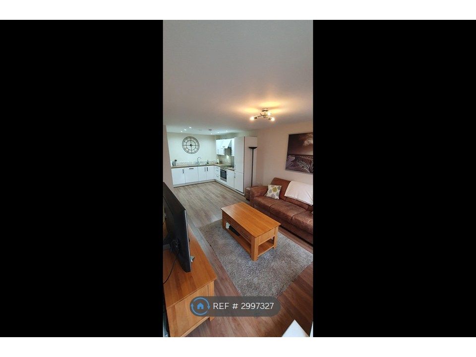Property photo 2 of 14 Kitchen