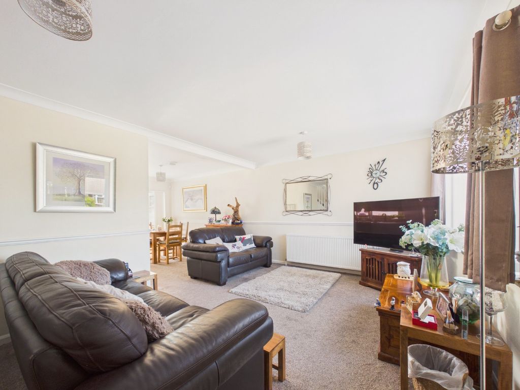 Property photo 2 of 18 5315993