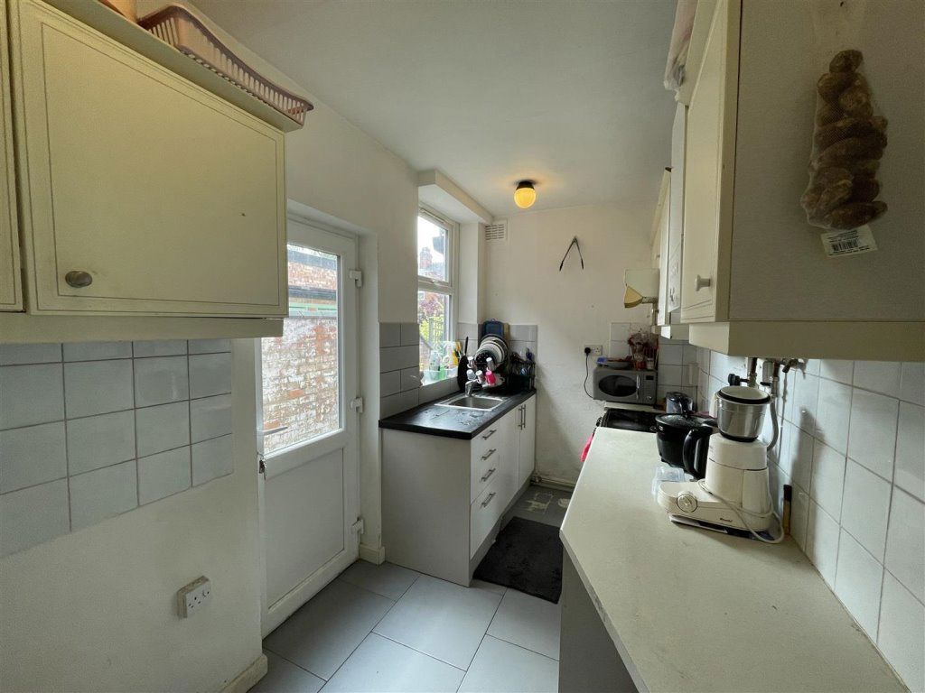 Property photo 2 of 6