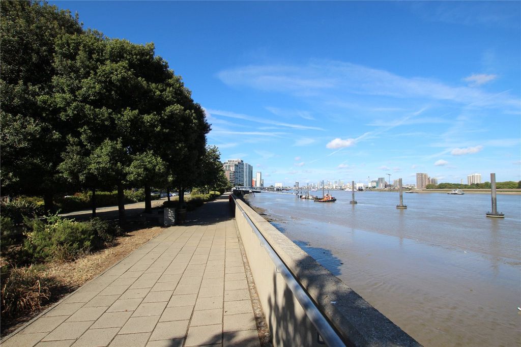 Property photo 2 of 15 Picture 2