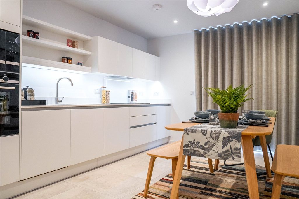 Property photo 1 of 18 Show Home