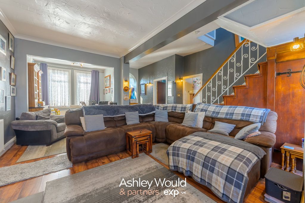 Property photo 1 of 23