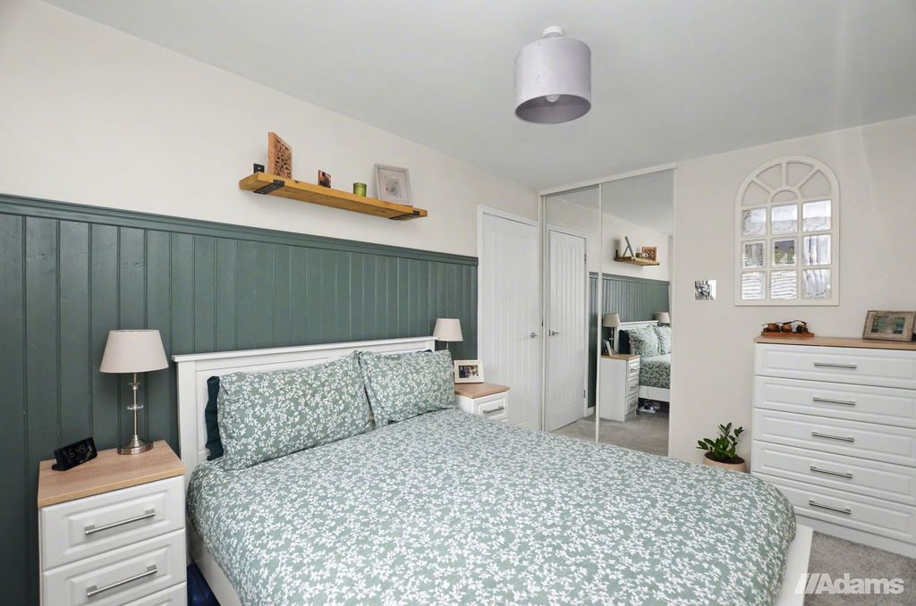 Property photo 3 of 24