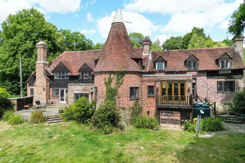 Property photo 2 of 56