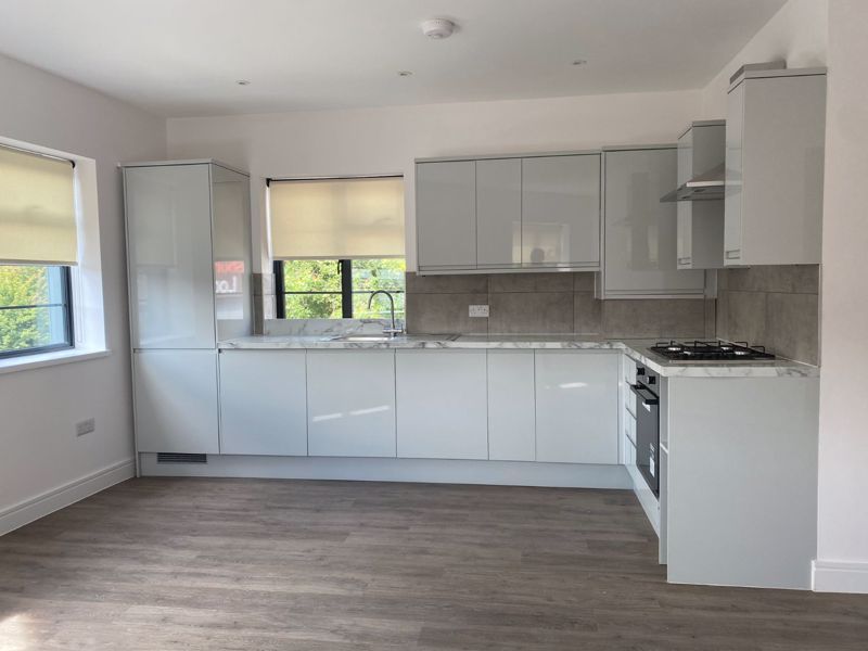 Property photo 1 of 6 Photo 6