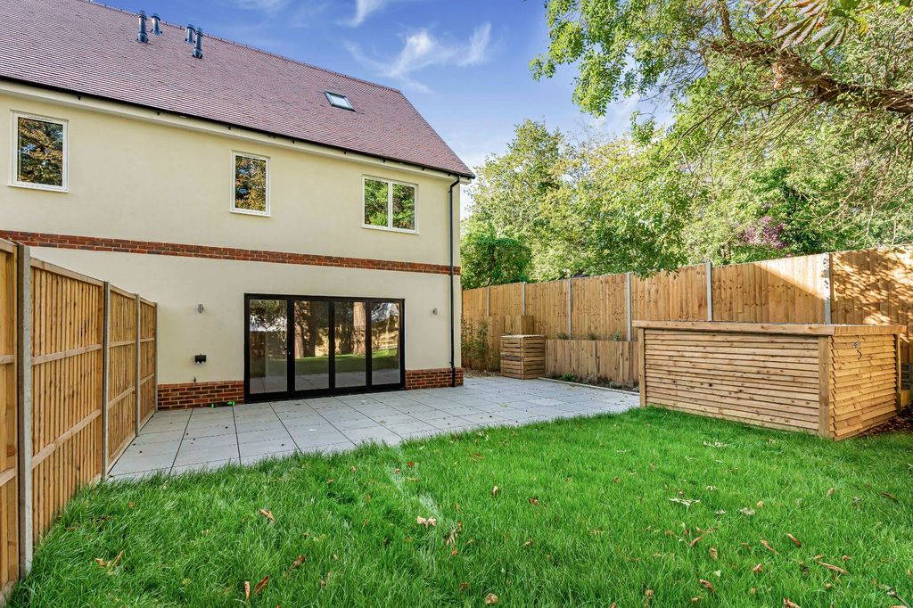 Property photo 1 of 29