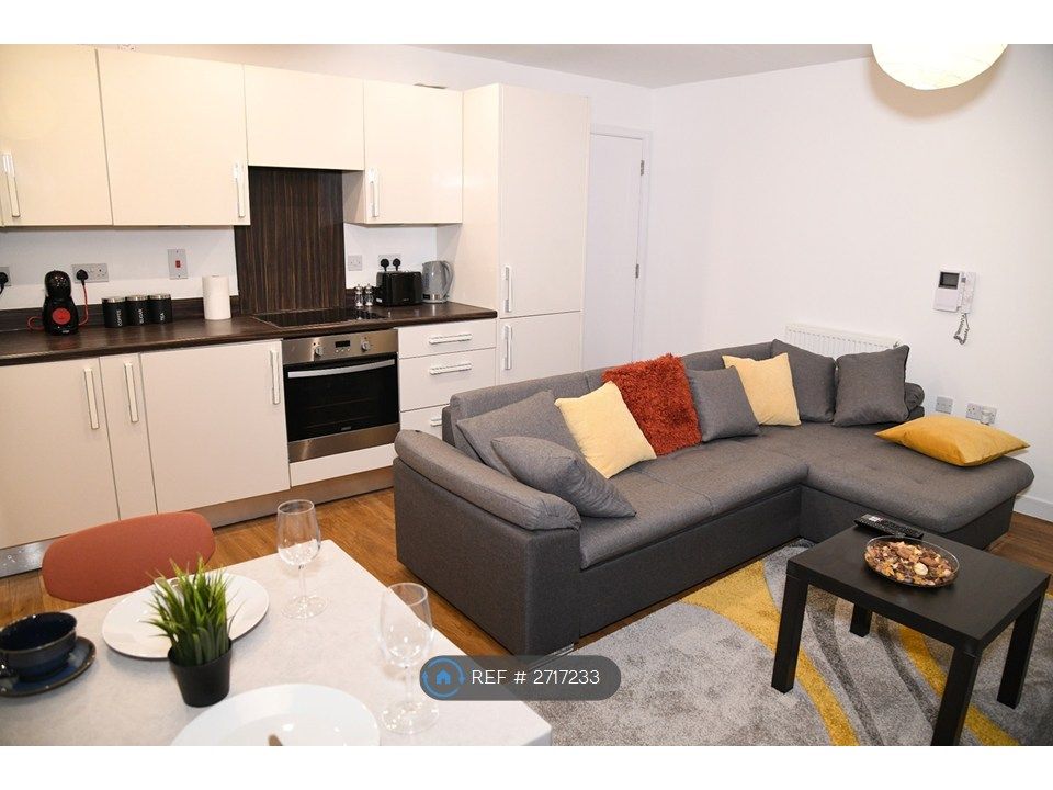 Property photo 3 of 13