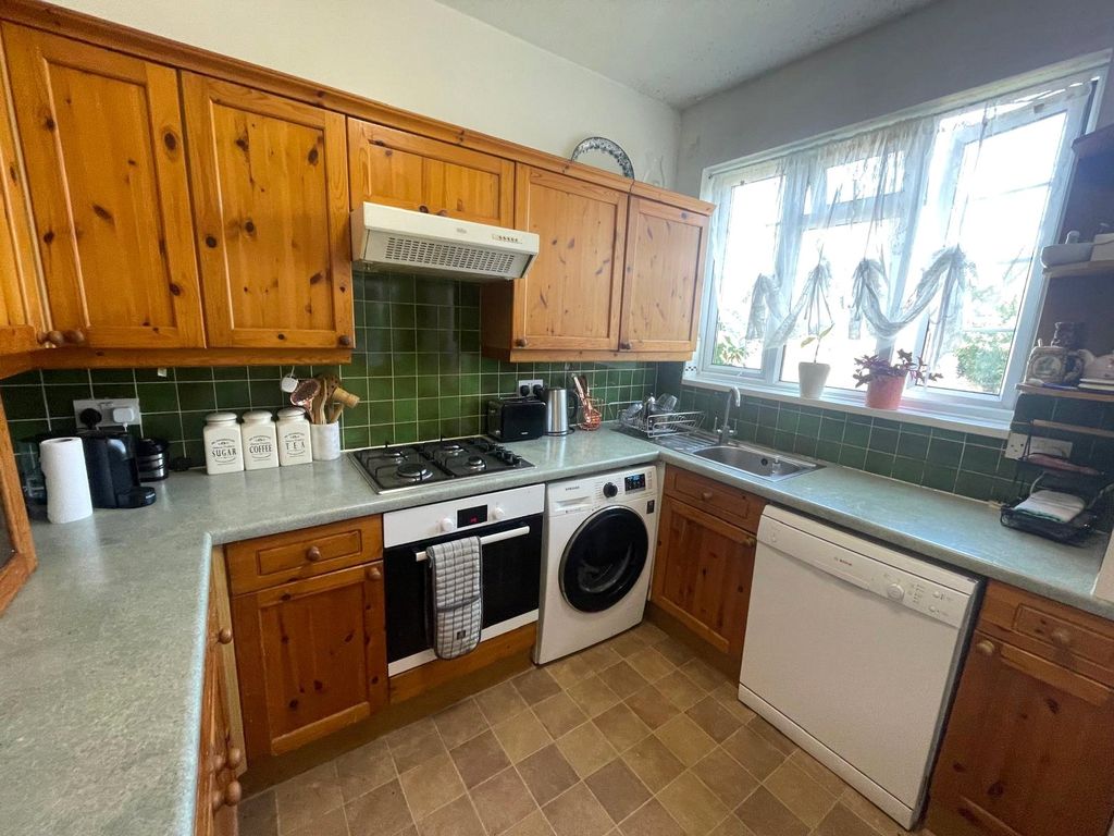 Property photo 3 of 6 Picture No. 26