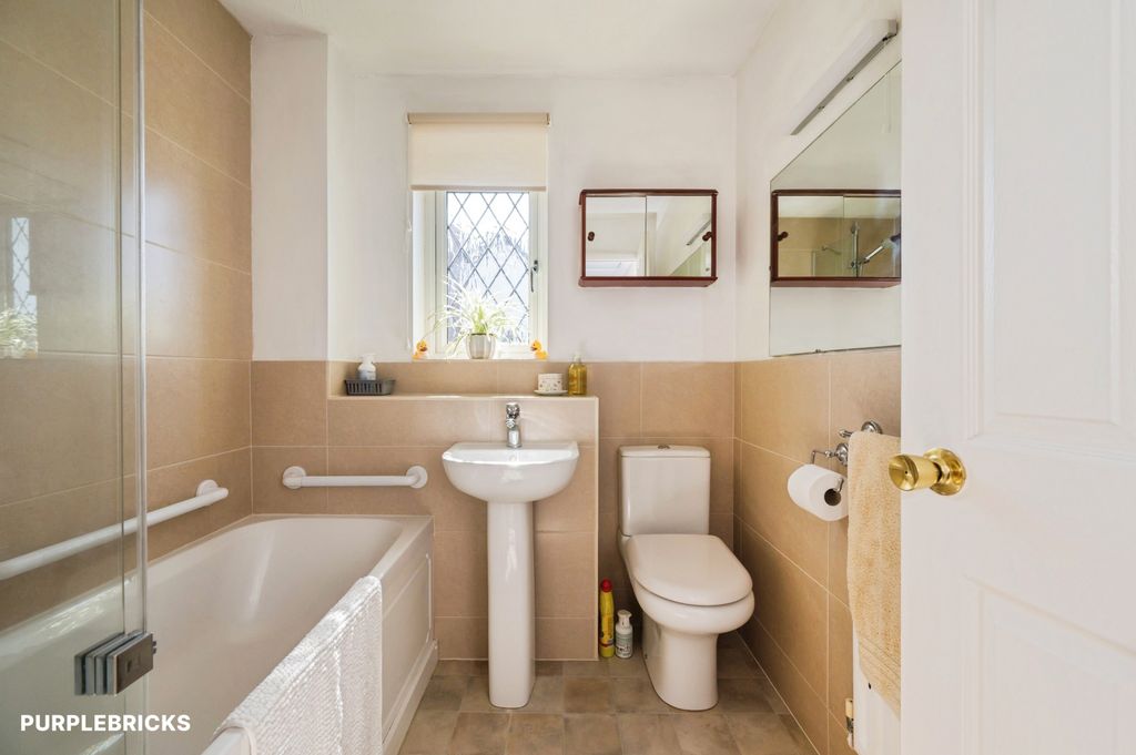 Property photo 3 of 46