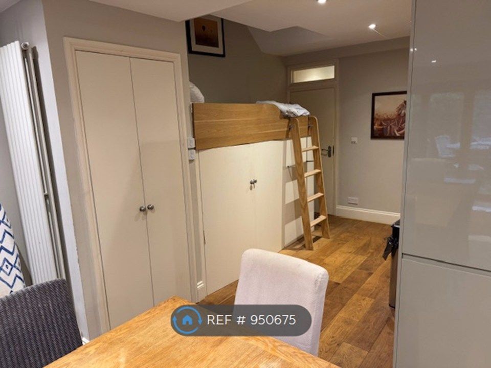 Property photo 3 of 21 Looking Back To Bunk Beds