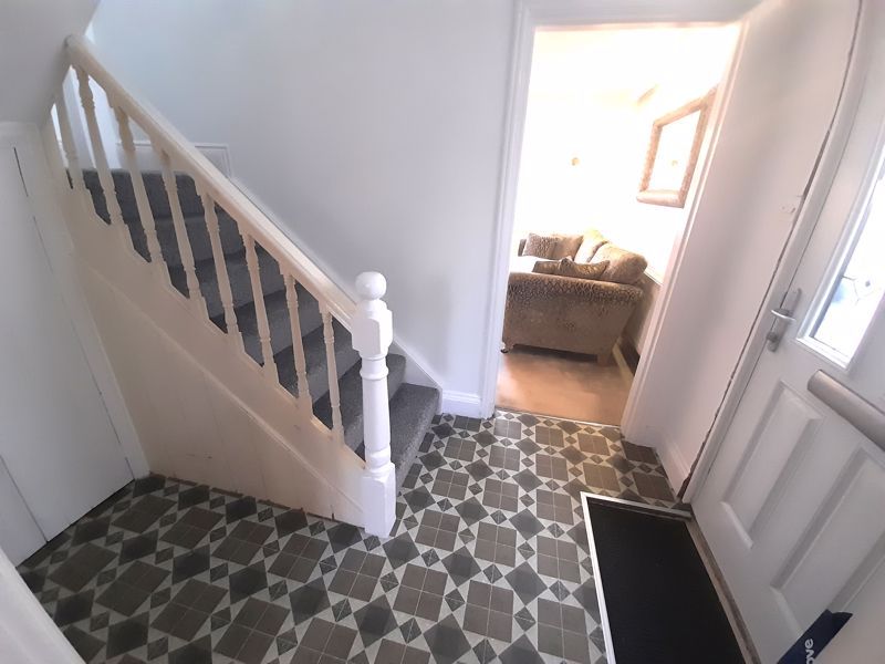 Property photo 3 of 15 Entrance Hall