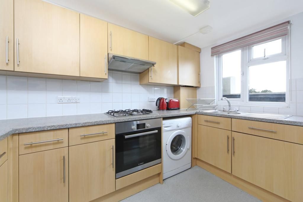 Property photo 3 of 5 Kitchen