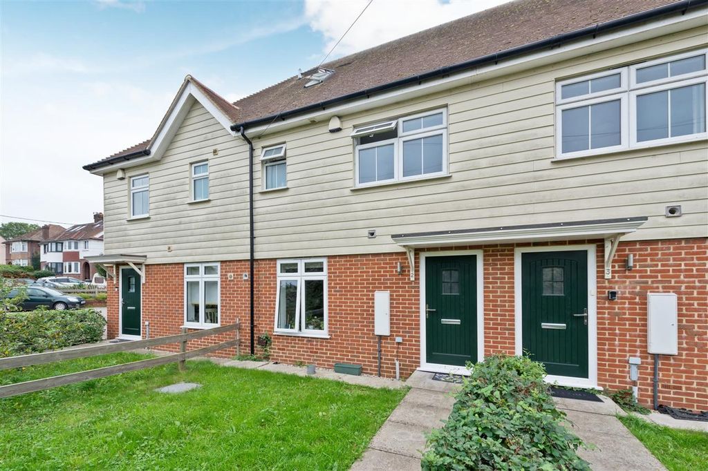 Property photo 1 of 17 Main Picture