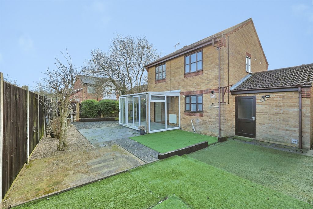 Property photo 1 of 18