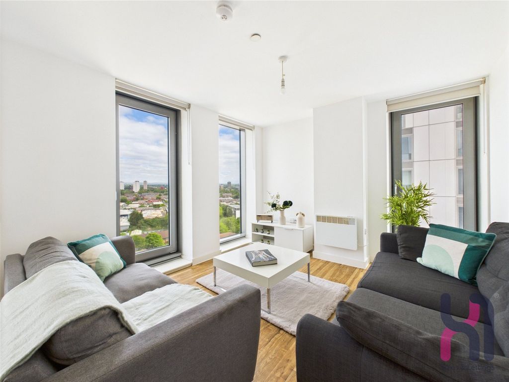 Property photo 1 of 24 Picture No. 17