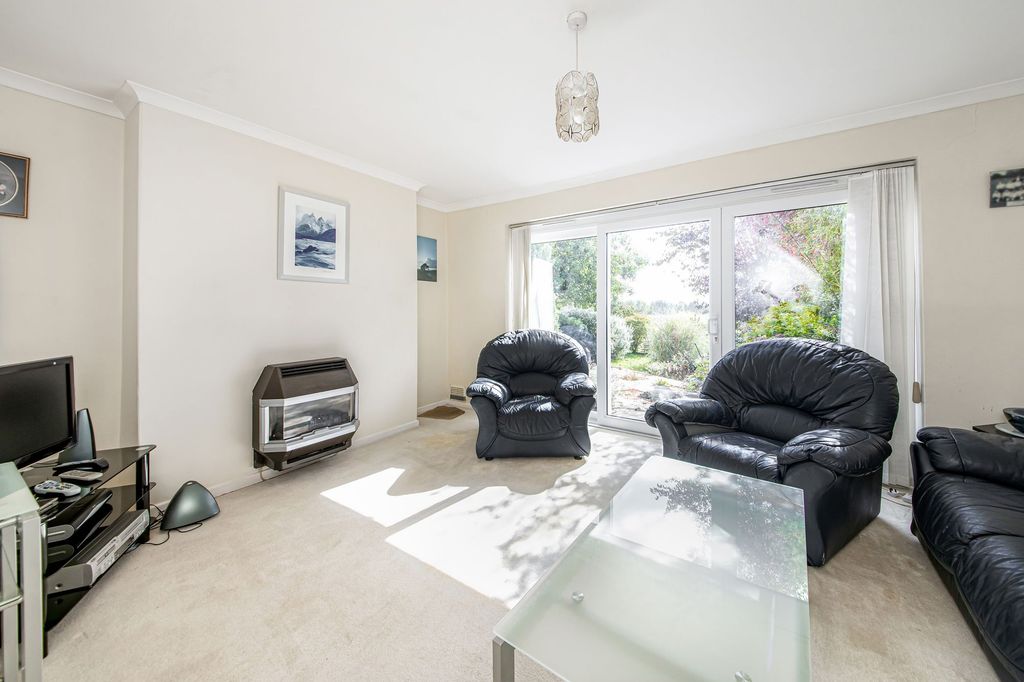 Property photo 2 of 18