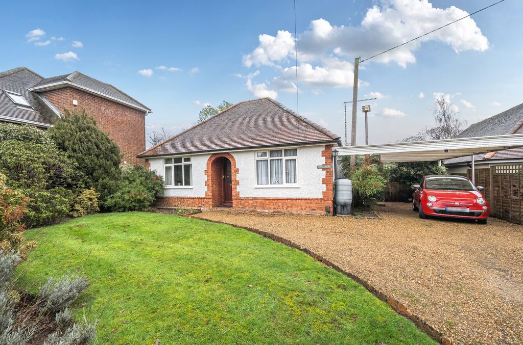 Property photo 2 of 20 1400769-9-696E385...