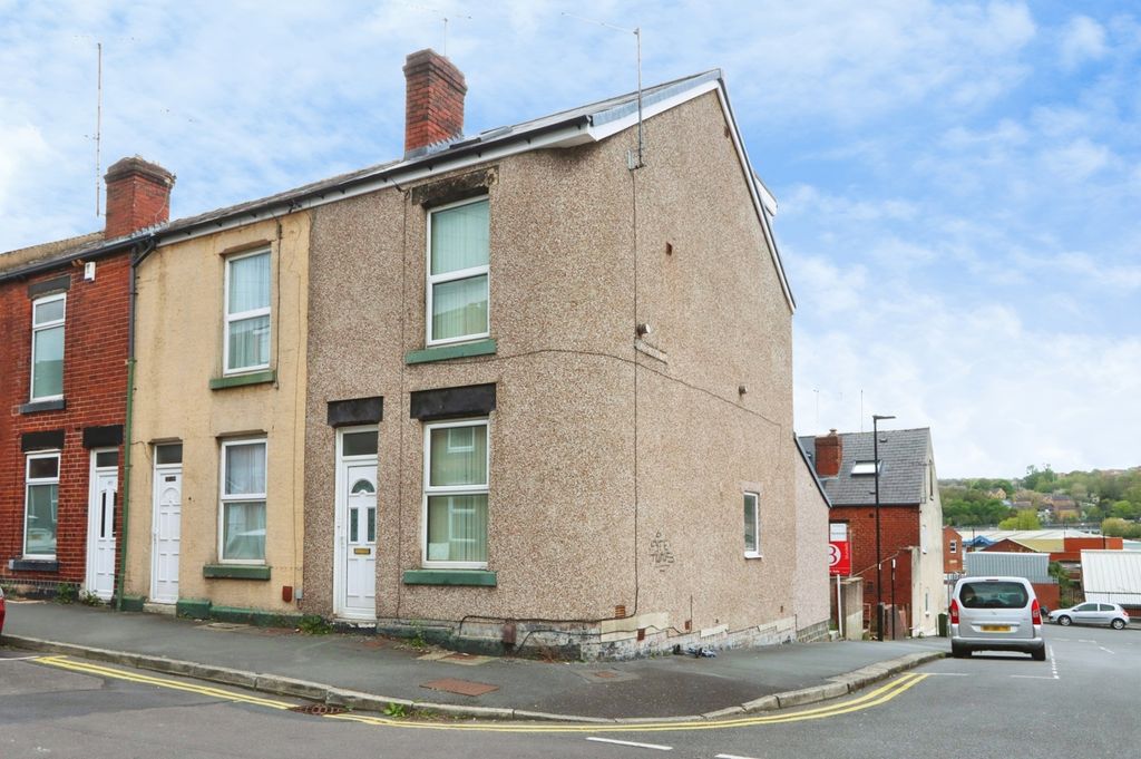 Property photo 1 of 15 Front