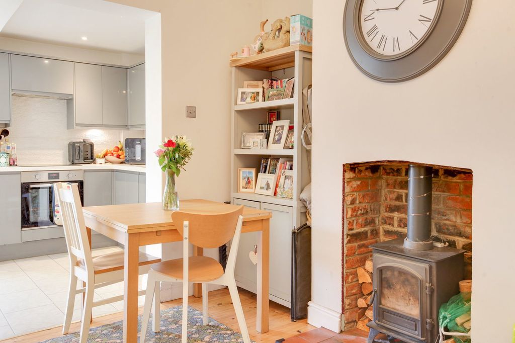 Property photo 2 of 15