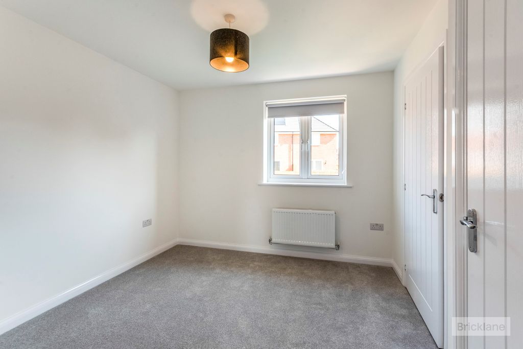 Property photo 1 of 11 Image