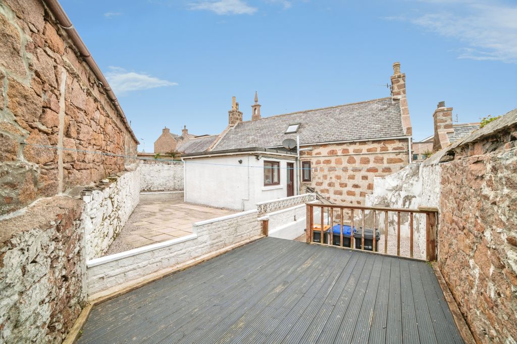 Property photo 2 of 15 Rear View
