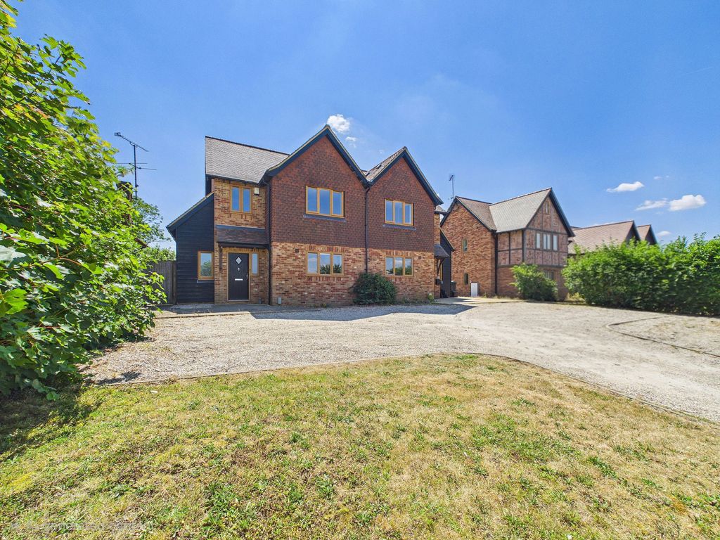 Property photo 1 of 21