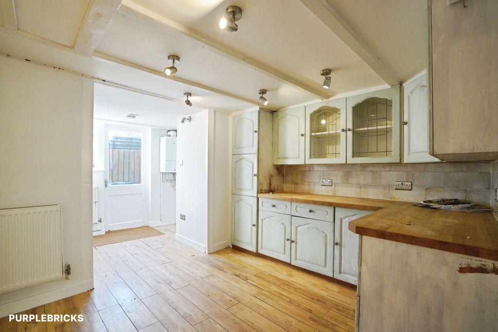 Property photo 1 of 31