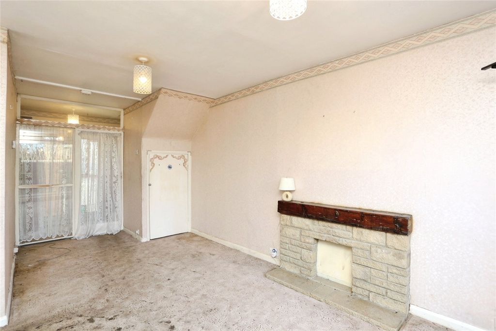 Property photo 2 of 13 Picture No. 16