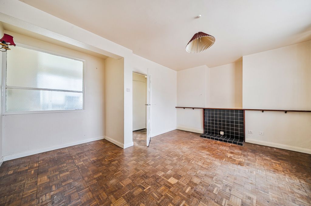 Property photo 2 of 14 1357346-9-68Cbe95...