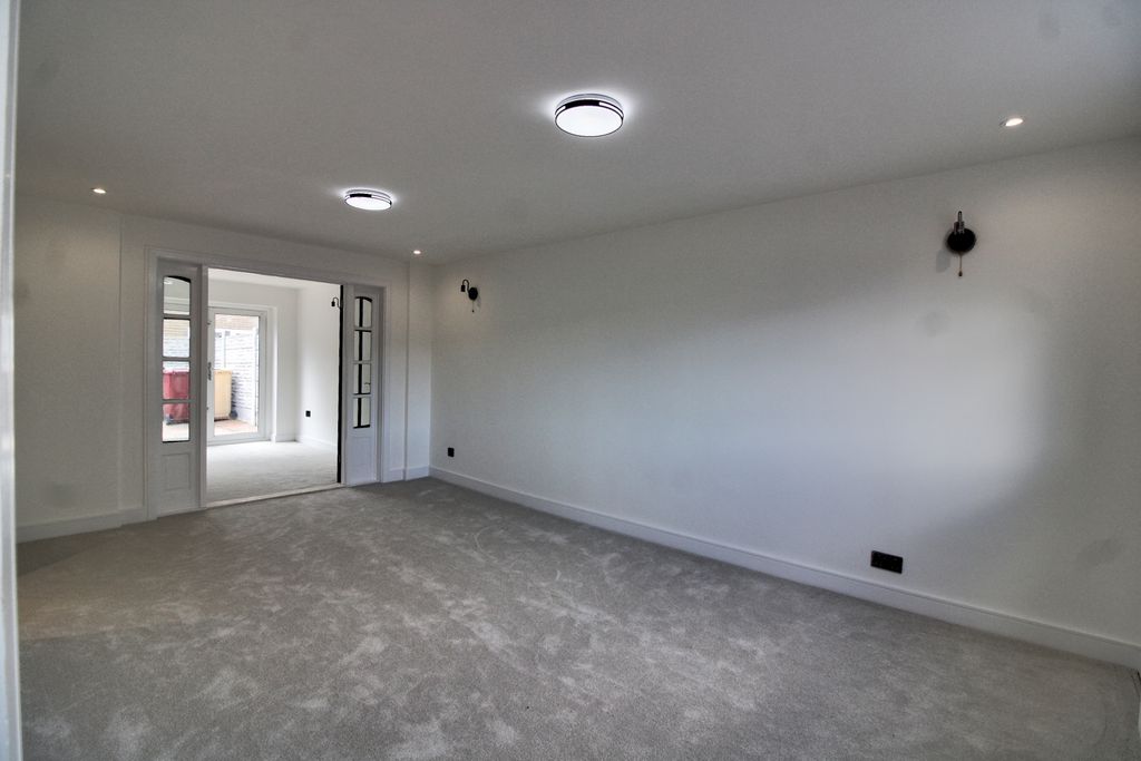 Property photo 1 of 23 2