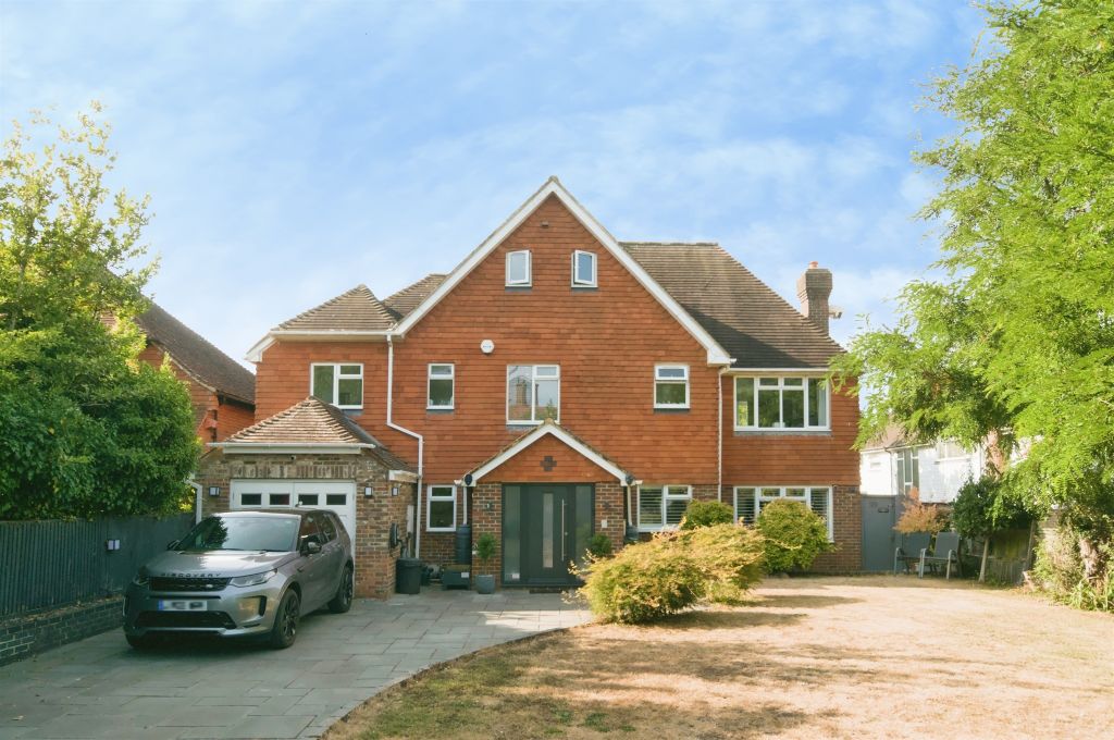 Property photo 1 of 28