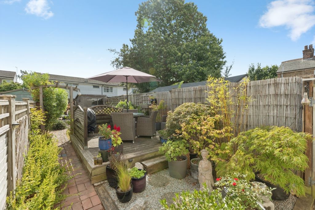 Property photo 3 of 10 Pbox-Img.Jpg