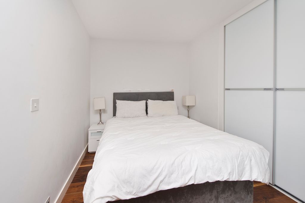 Property photo 3 of 4