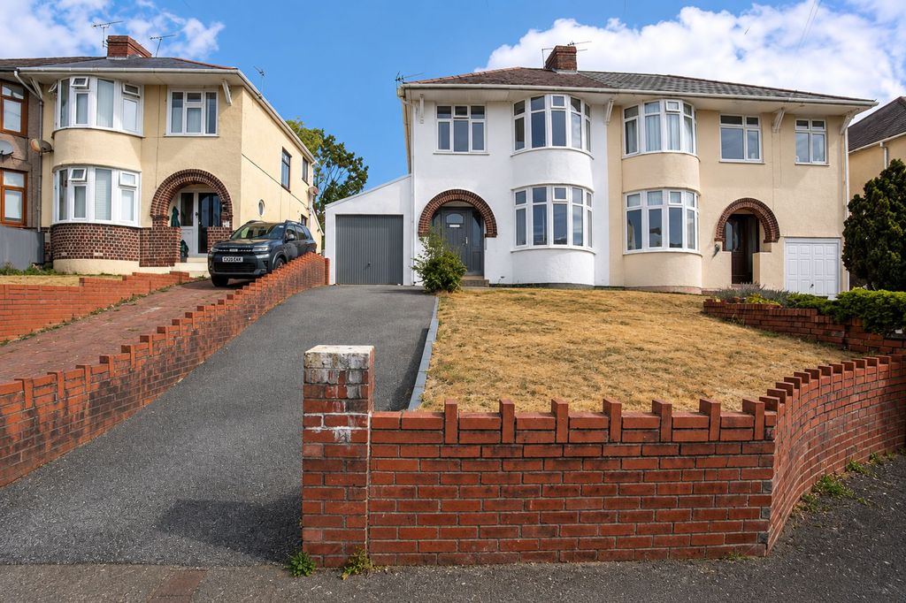 Property photo 1 of 30