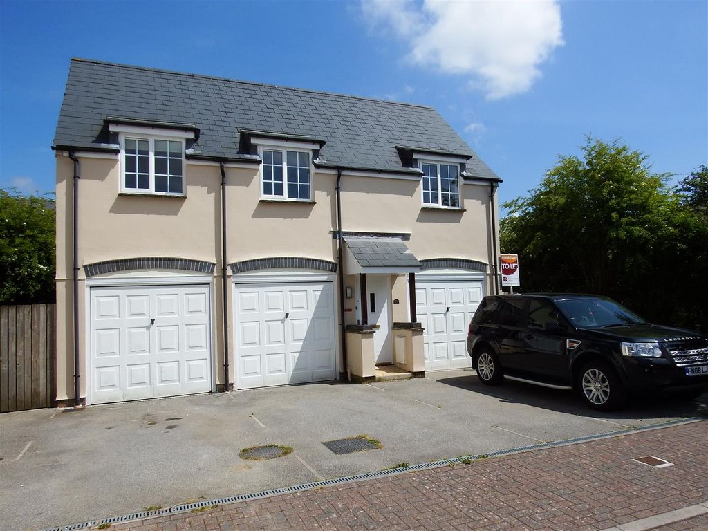 Property photo 1 of 12 Exterior