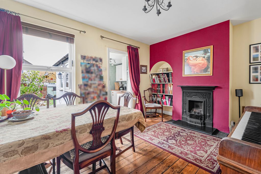 Property photo 3 of 14 Dining Room