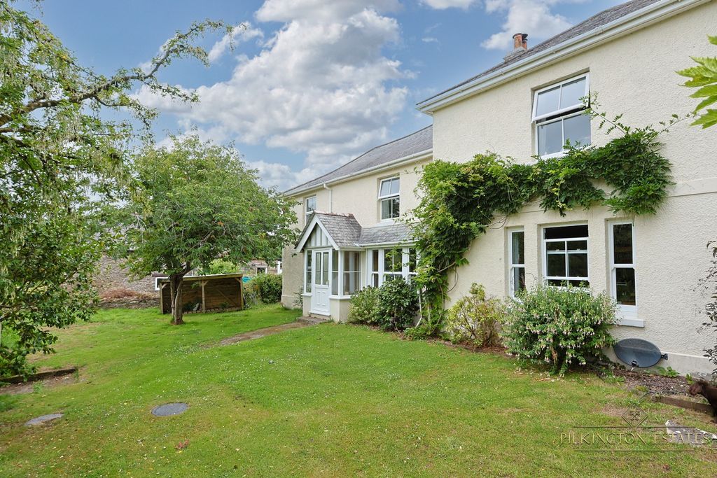 Property photo 1 of 55 4308260