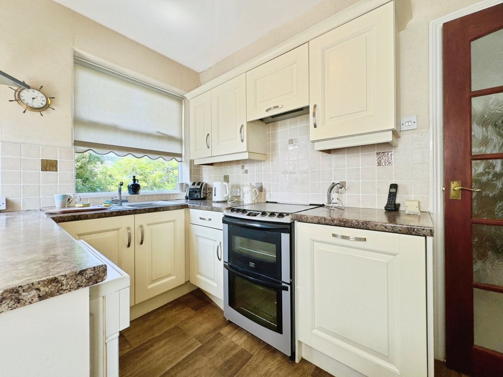 Property photo 3 of 25