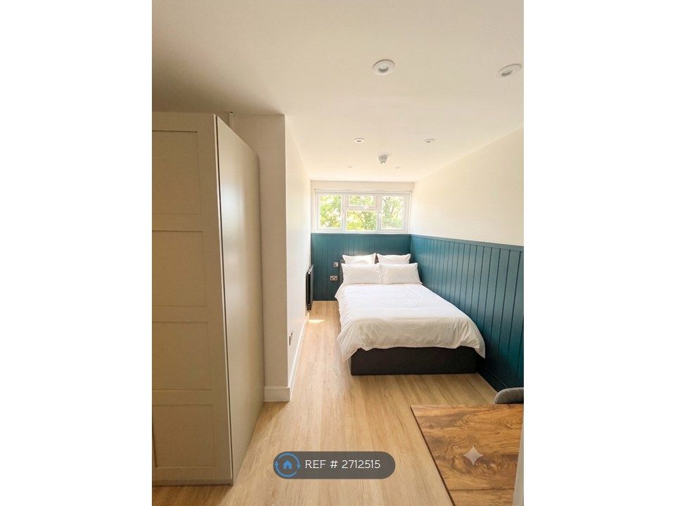 Property photo 2 of 8 Bedroom 4