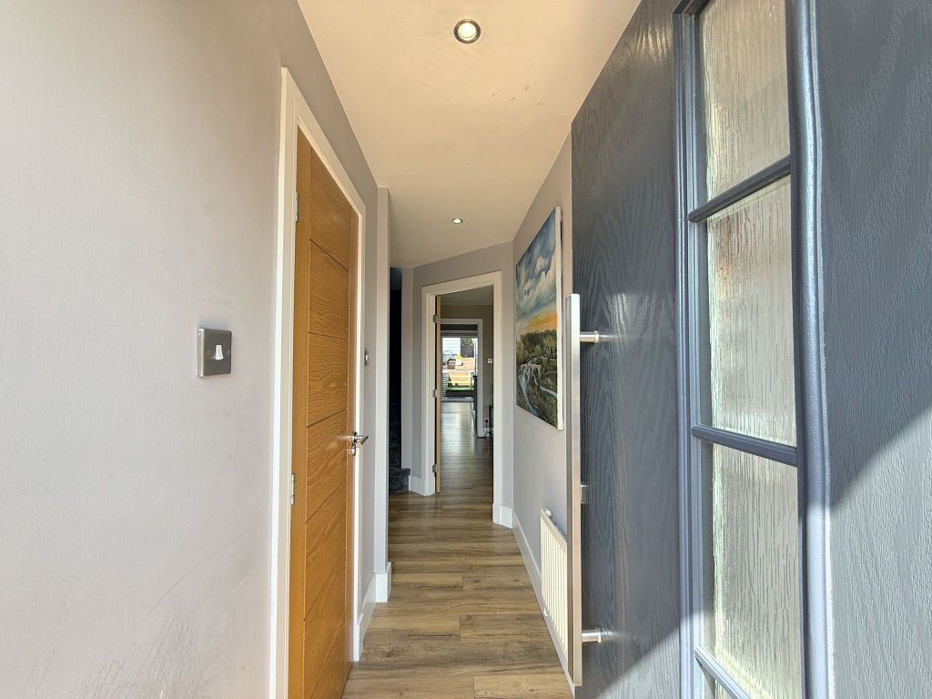 Property photo 2 of 37