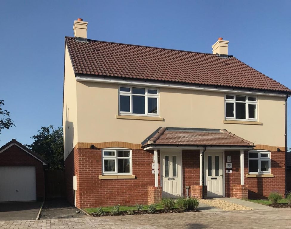 Property photo 1 of 2